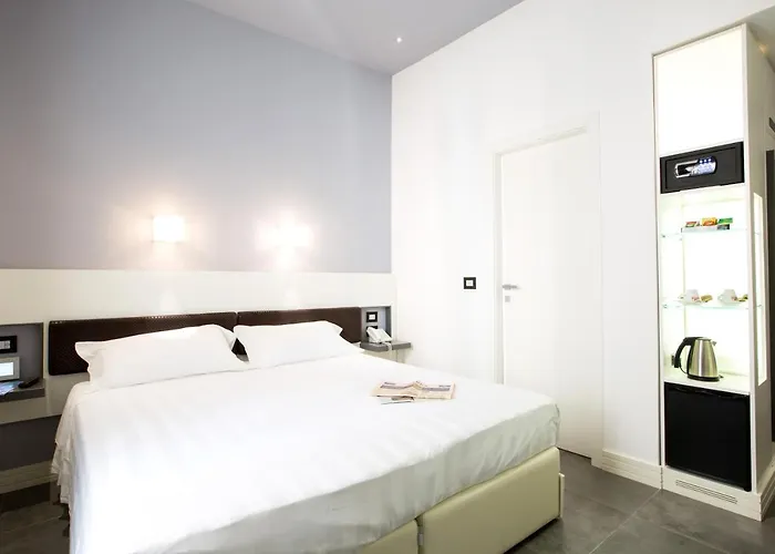 Crosti Hotel