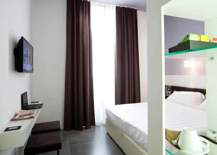 Crosti Hotel