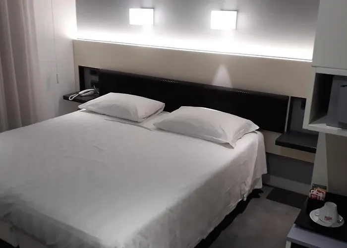 Crosti 3* Rome