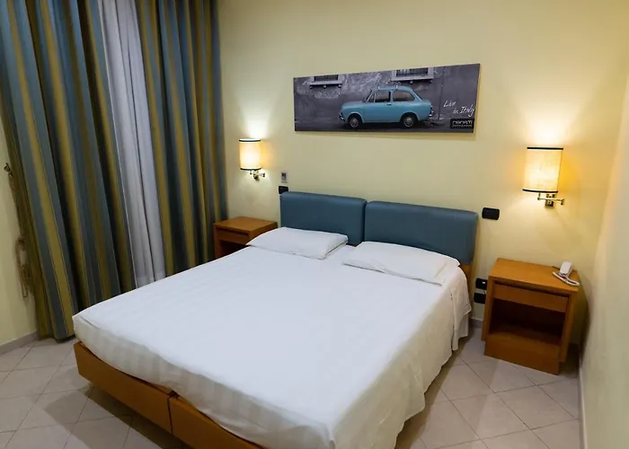 Crosti Hotel