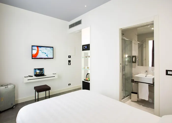 Hotel Crosti 3*