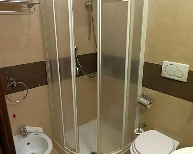 Crosti Hotel