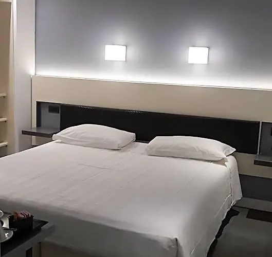 Crosti Hotel